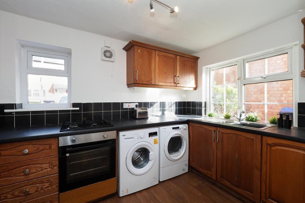 Home In Wellesbourne - Contractors - Families - Reduced Rates Екстериор снимка